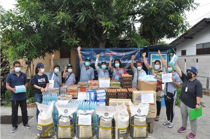 Thai PBS Foundation delivered food and consumer goods to support communities during the shortage period. Medical supplies and medical equipment were donated to hospitals and health service centers.