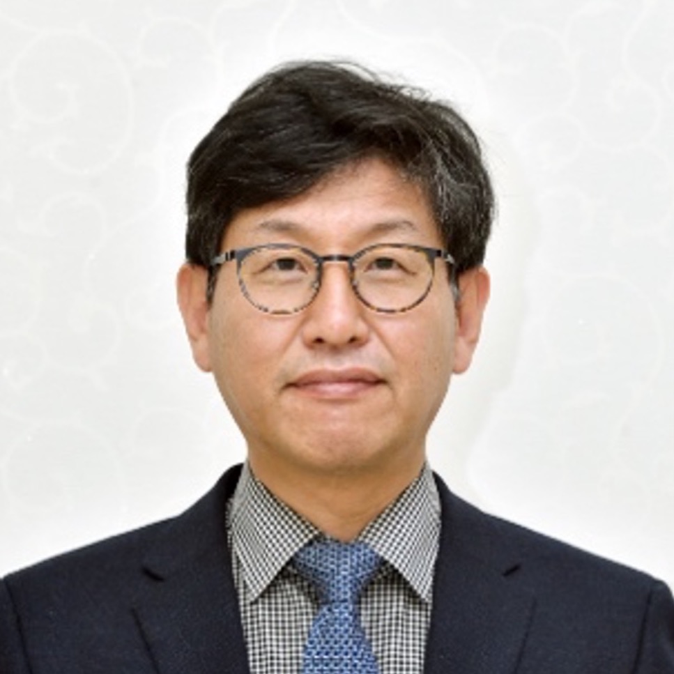 Dr SunWook Choi